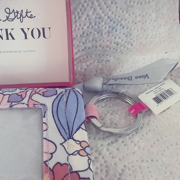 Vera Bradley ID Badge card case NEW with silver keyring can attach lanyard NWT - Picture 2 of 13